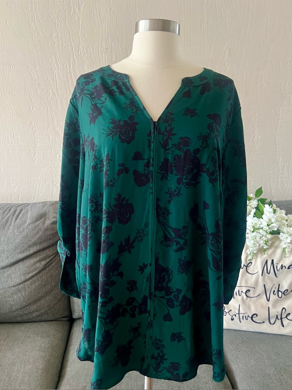 Women’s Emerald Green Floral V-Neck Blouse